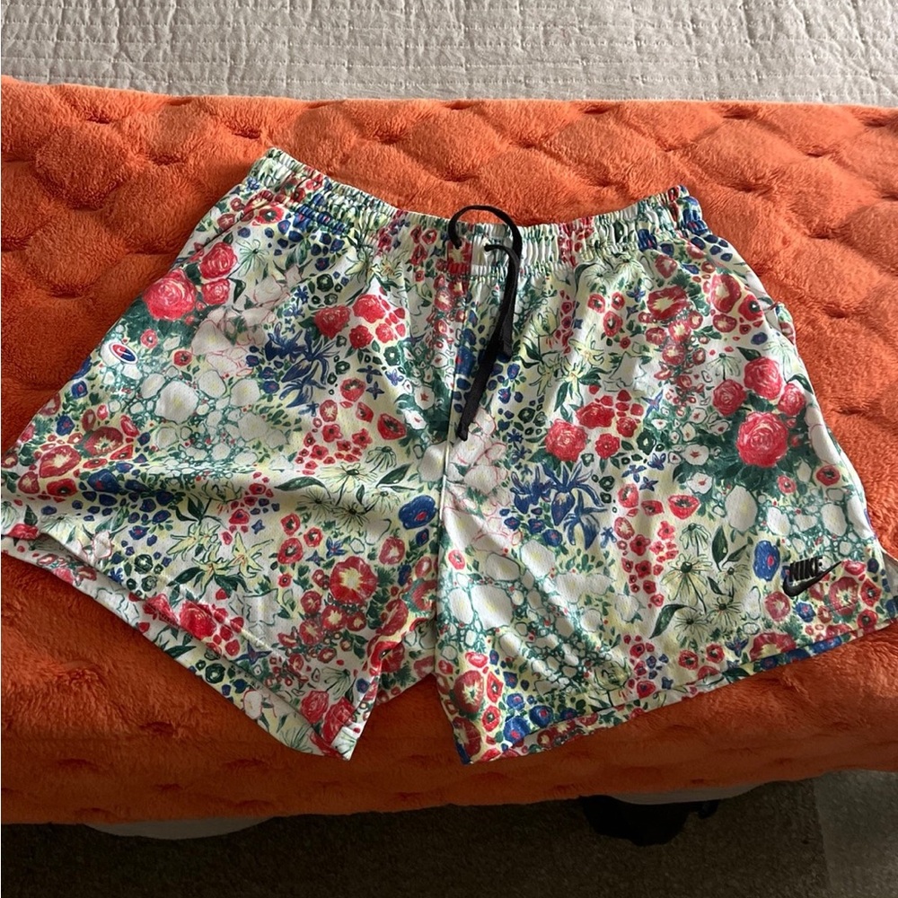 Nike Club Mesh Flow Shorts - Floral (5inch)